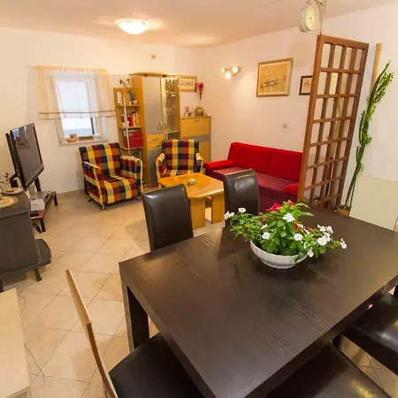 Apartamento Apartman Barada Slatine