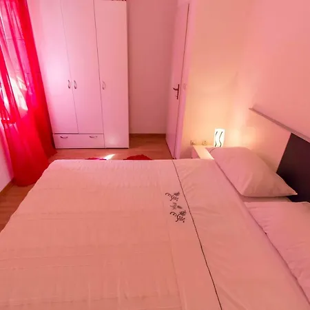 Apartman Barada Apartment *